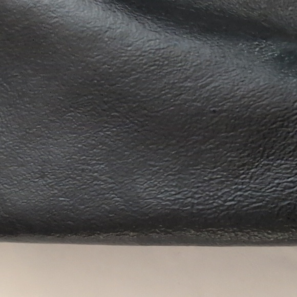 Vintage Y2K The Gap Women's Black Genuine Leather Jacket Size Medium - Picture 15 of 15